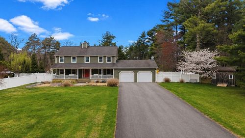 751 Hixville Rd, Dartmouth, MA, 02747-1517 | Card Image