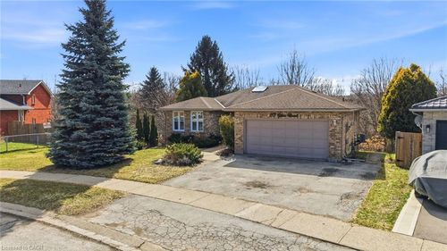 117 Gillin Rd, Brantford, ON, N3P1X4 | Card Image