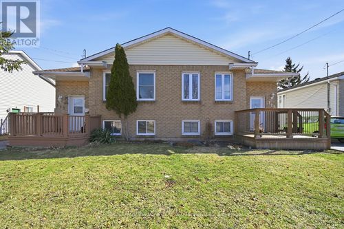 upper-113 Commercial St, Welland, ON, L3B5Z1 | Card Image