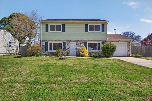 136 Harrington Rd, Newport News, VA, 23602-6432 | Card Image