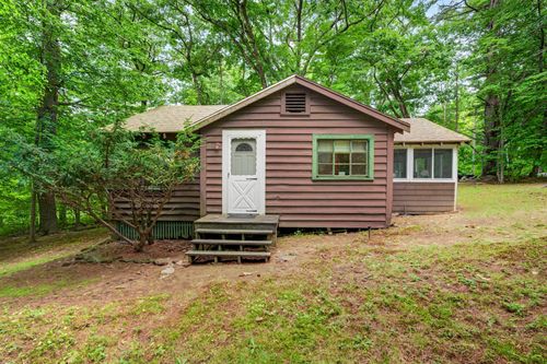 425 Narrows Rd, Center Barnstead, NH, 03225-3124 | Card Image