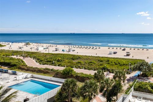 718-345 Ocean Dr, Miami Beach, FL, 33139-8756 | Card Image
