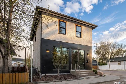 223 25th St W, Saskatoon, SK, S7L0C3 | Card Image