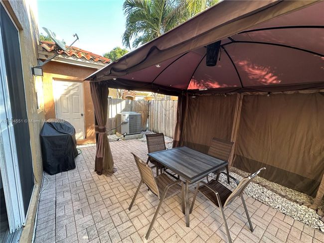 APT-1601 - 8520 Nw 139 Th Ter, Townhouse with 3 bedrooms, 3 bathrooms and null parking in MIAMI LAKES FL | Image 6