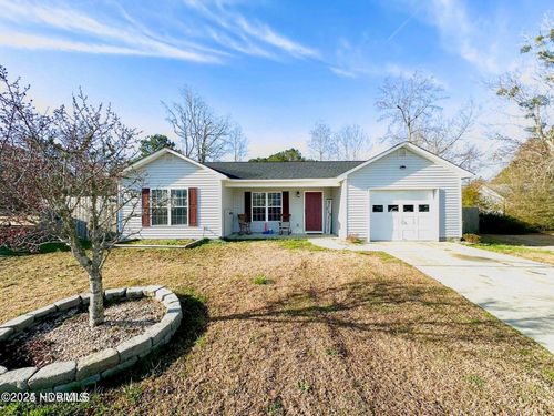 101 Luke Ct, New Bern, NC, 28560-8050 | Card Image