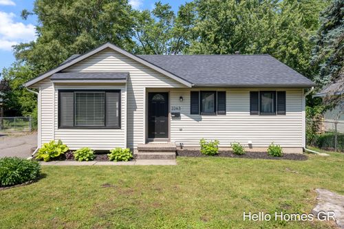 2263 Wyoming Ave, Wyoming, MI, 49519-1672 | Card Image