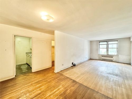 3s-83 St James Ave, Elmhurst, NY, 11373 | Card Image