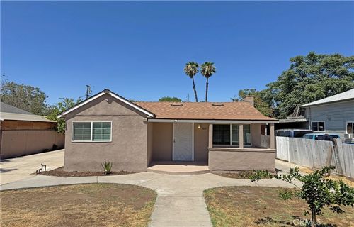 302 S Jackson Ave, Fresno, CA, 93702-3016 | Card Image