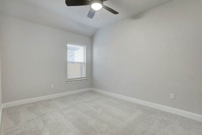 9721 Eloquence Dr, House other with 4 bedrooms, 2 bathrooms and 4 parking in Manor TX | Image 6