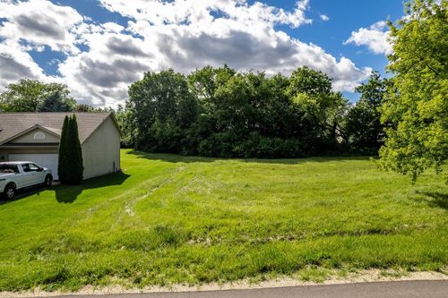 110 Se Heath Cliff Drive, Poplar Grove, IL, 61065 | Card Image