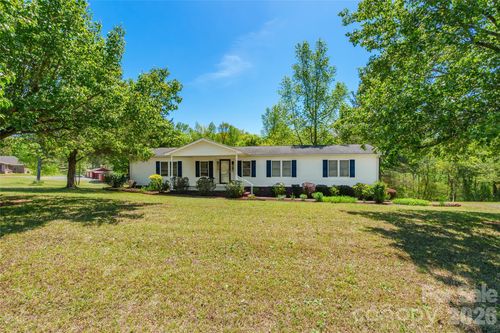 777 John Doster Rd, Pageland, SC, 29728-7215 | Card Image