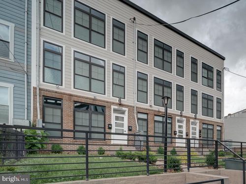 201-1914 Capitol Ave Ne, WASHINGTON, DC, 20002-1702 | Card Image
