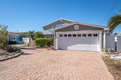 538 Crystal Dr, Madeira Beach, FL, 33708-2373 | Card Image
