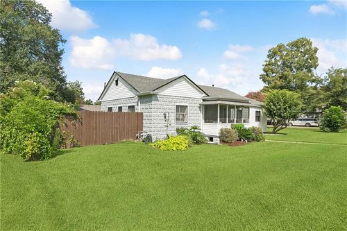 225 Saint Rose Ave, Saint Rose, LA, 70087-3712 | Card Image