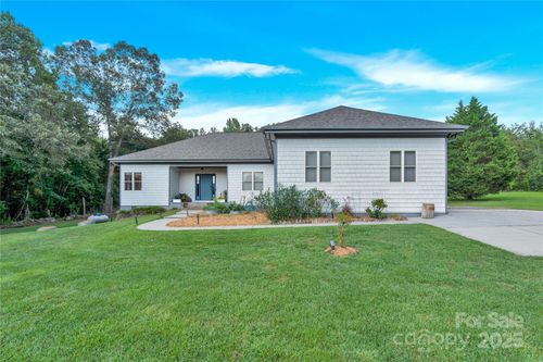 130 Rapids Run Trl, Iron Station, NC, 28080-5722 | Card Image