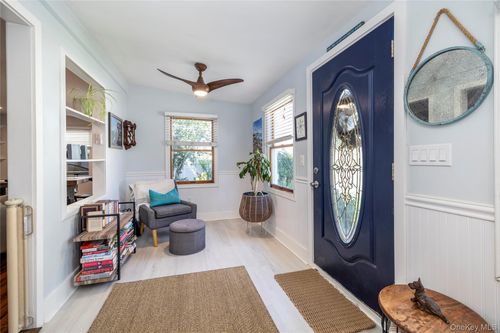 25 January Walk, Long Beach, NY, 11561-2994 | Card Image