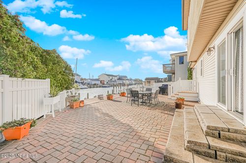 1001 Painter Pt, Lanoka Harbor, NJ, 08734-2723 | Card Image