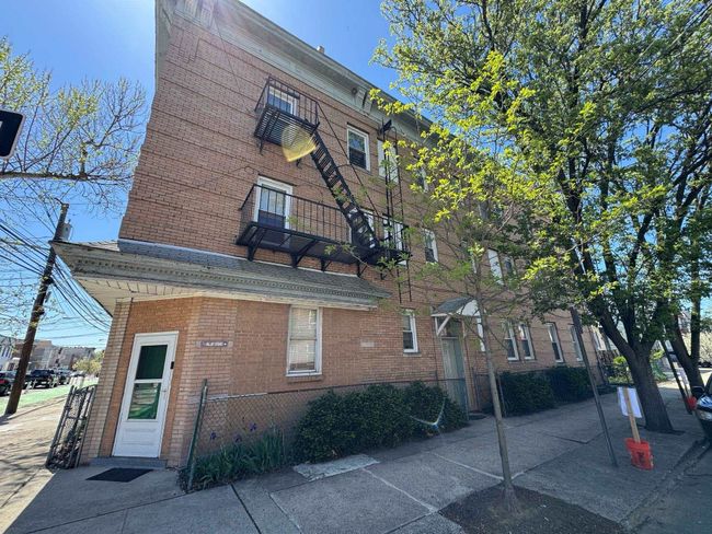 APT-7 - 111 Mallory Ave, Condo with 0 bedrooms, 1 bathrooms and null parking in Jersey City NJ | Image 10