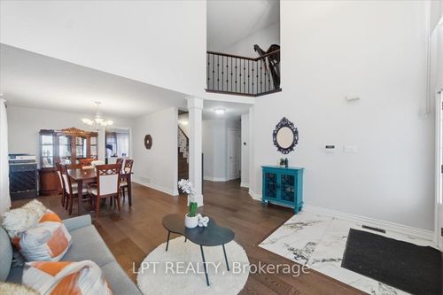 48 Nashville Cir, Hamilton, ON, L8G5H2 | Card Image