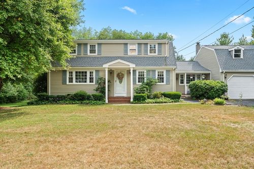281 Carver St, Raynham, MA, 02767-5202 | Card Image