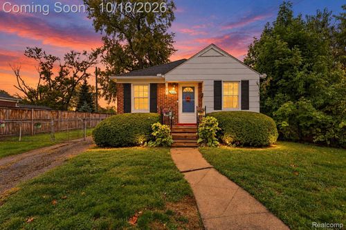 853 Wordsworth St, Ferndale, MI, 48220-2554 | Card Image