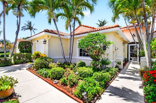 7285 Burgess Dr, Lake Worth, FL, 33467-7520 | Card Image