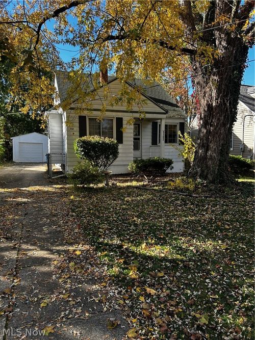 5102 Whitethorn Ave, North Olmsted, OH, 44070-4311 | Card Image