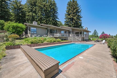 2425 Sobre Vista Rd, Sonoma, CA, 95476-3299 | Card Image
