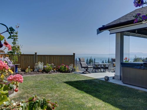 5634 Kingbird Cres, Sechelt, BC, V7Z0S4 | Card Image