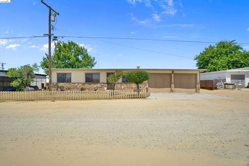 944 Sherman Ln, Oakley, CA, 94561-3860 | Card Image
