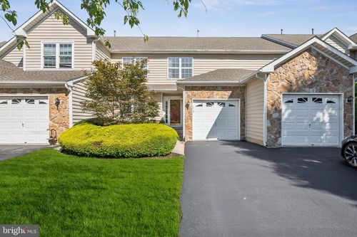 21 Palmer Dr, MOORESTOWN, NJ, 08057-3881 | Card Image