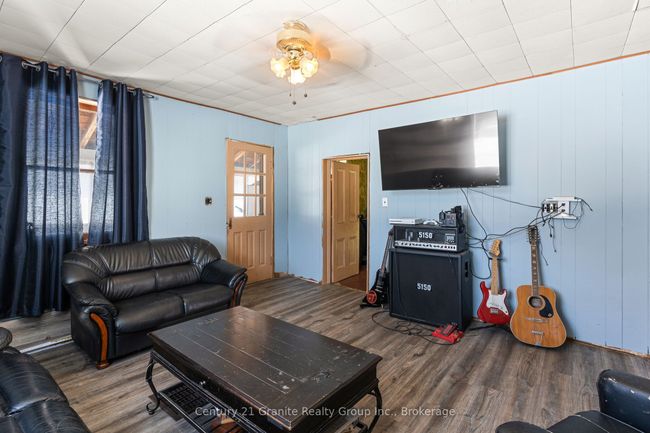 3783 Monck Rd, House other with 3 bedrooms, 2 bathrooms and 8 parking in Norland ON | Image 17