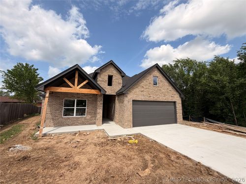 4212 Fairview Rd, Bartlesville, OK, 74006-7148 | Card Image