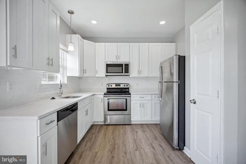 7135 Ladd Cir, FREDERICK, MD, 21703-7106 | Card Image