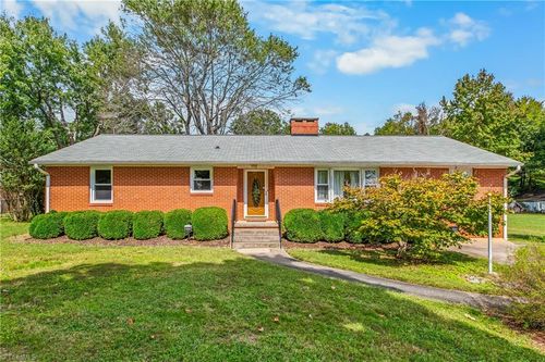 509 Ritters Lake Rd, Greensboro, NC, 27406-9273 | Card Image