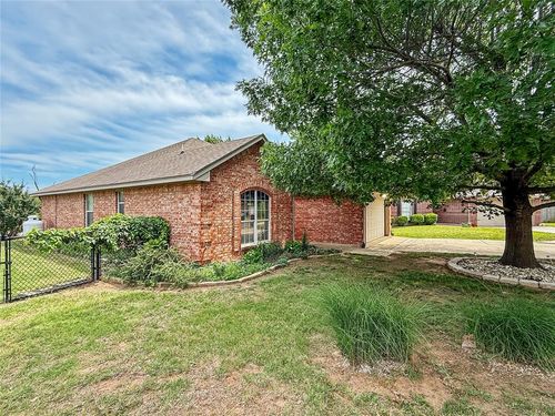 398 Ne 9th Pl, Newcastle, OK, 73065-4194 | Card Image