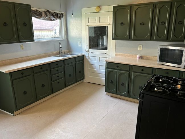 307 E Wilson St, House other with 3 bedrooms, 1 bathrooms and 1 parking in Villa Grove IL | Image 10
