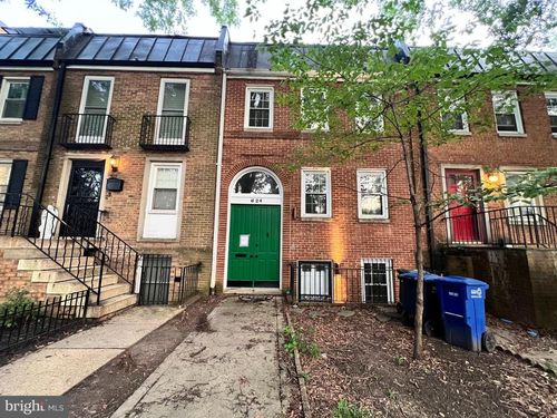 624 G St Sw, WASHINGTON, DC, 20024-2440 | Card Image