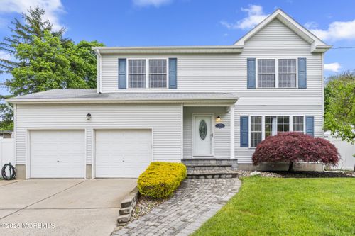 30 Poland St, Ewing, NJ, 08638-2328 | Card Image