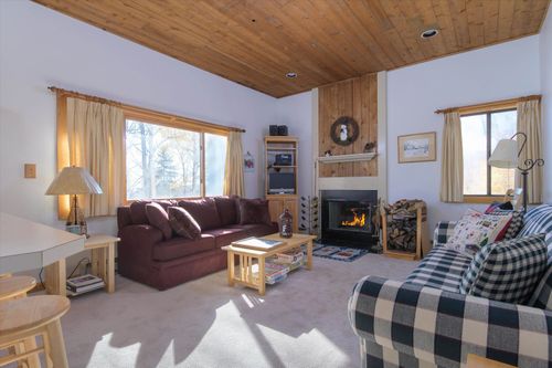 8b-36 Okemo Trailside Extension, Ludlow, VT, 05149 | Card Image