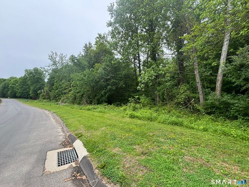 7 Holley Ln, Prospect, CT, 06712-1484 | Card Image