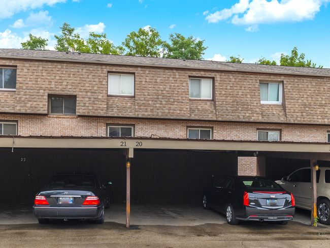 APT-20 - 109 Urban St, Home with 2 bedrooms, 1 bathrooms and 1 parking in Bloomington IL | Image 23