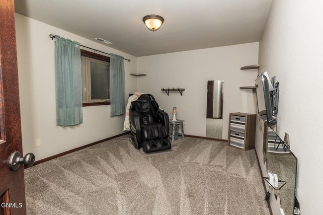 2467 Labrador Dr, House other with 4 bedrooms, 3 bathrooms and null parking in Mandan ND | Image 34