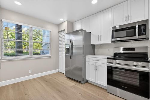 109m-12500 Sw 5th Ct, Pembroke Pines, FL, 33027-6710 | Card Image