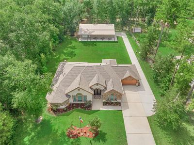 Private Acreage Homesite (1.21 acres) with a Custom Barn that offers you additional 1, 800 sqft of space! | Image 1