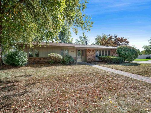 3210 Arrowwood Dr, Fort Wayne, IN, 46815-6406 | Card Image