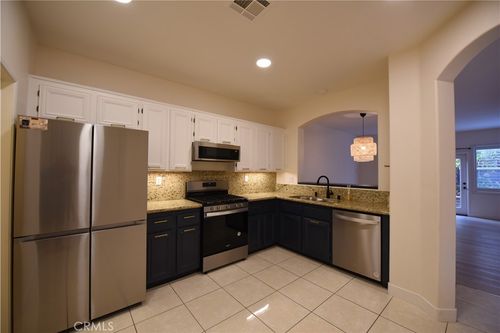 646 Sumner Way, Oceanside, CA, 92058-0665 | Card Image