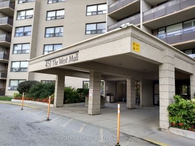 451 The Mall West, Condo with 1 bedrooms, 1 bathrooms and 1 parking in Etobicoke ON | Image 1