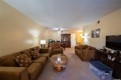 apt-106-175 Main Ave, Wheatley Heights, NY, 11798-2119 | Card Image