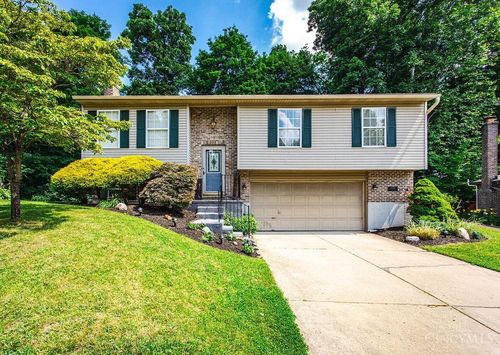 8798 Beckys Ridge Dr, Colerain Twp, OH, 45251-8420 | Card Image